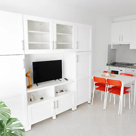 Ocean View, Playa San Juan. Appartamento *
